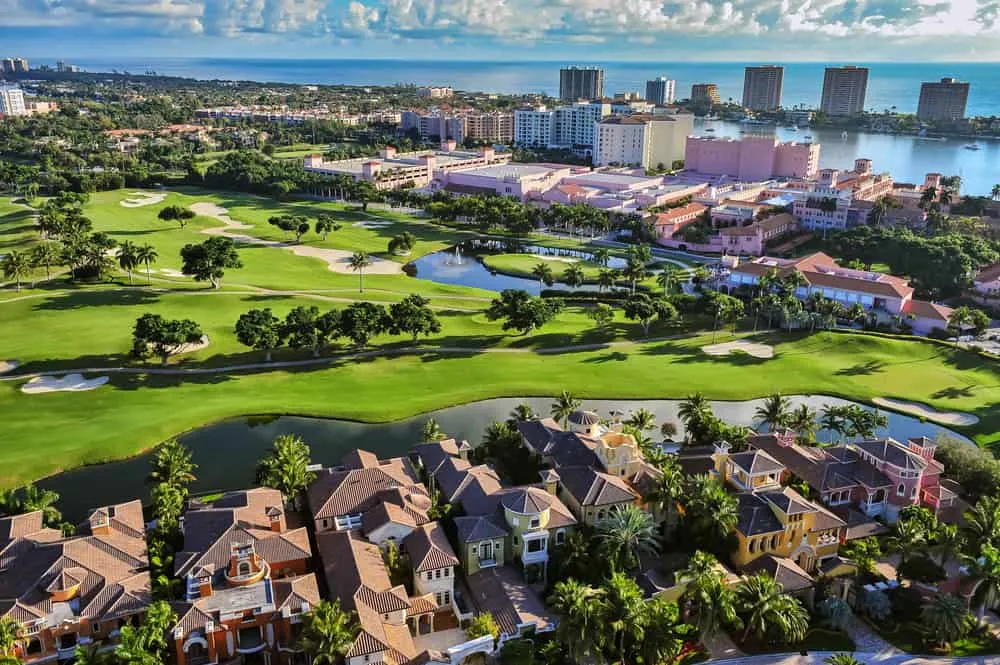 How to Find the Right Neighborhood for Your Lifestyle in Boca Raton