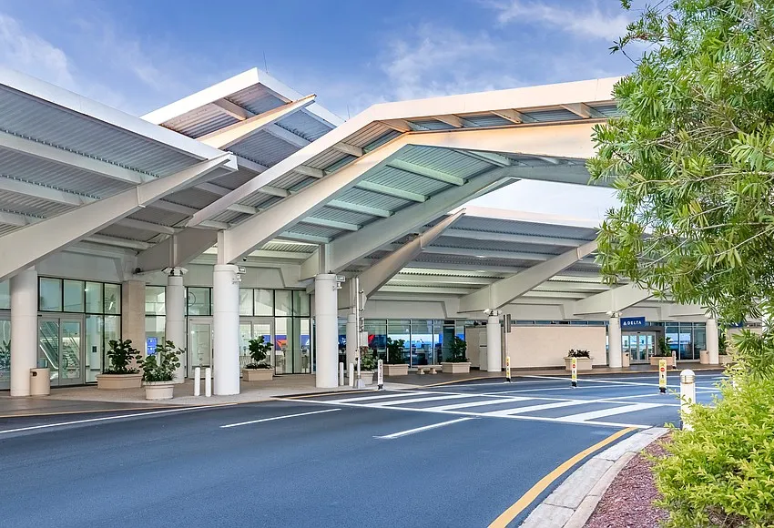 Daytona Beach International Airport (DAB)