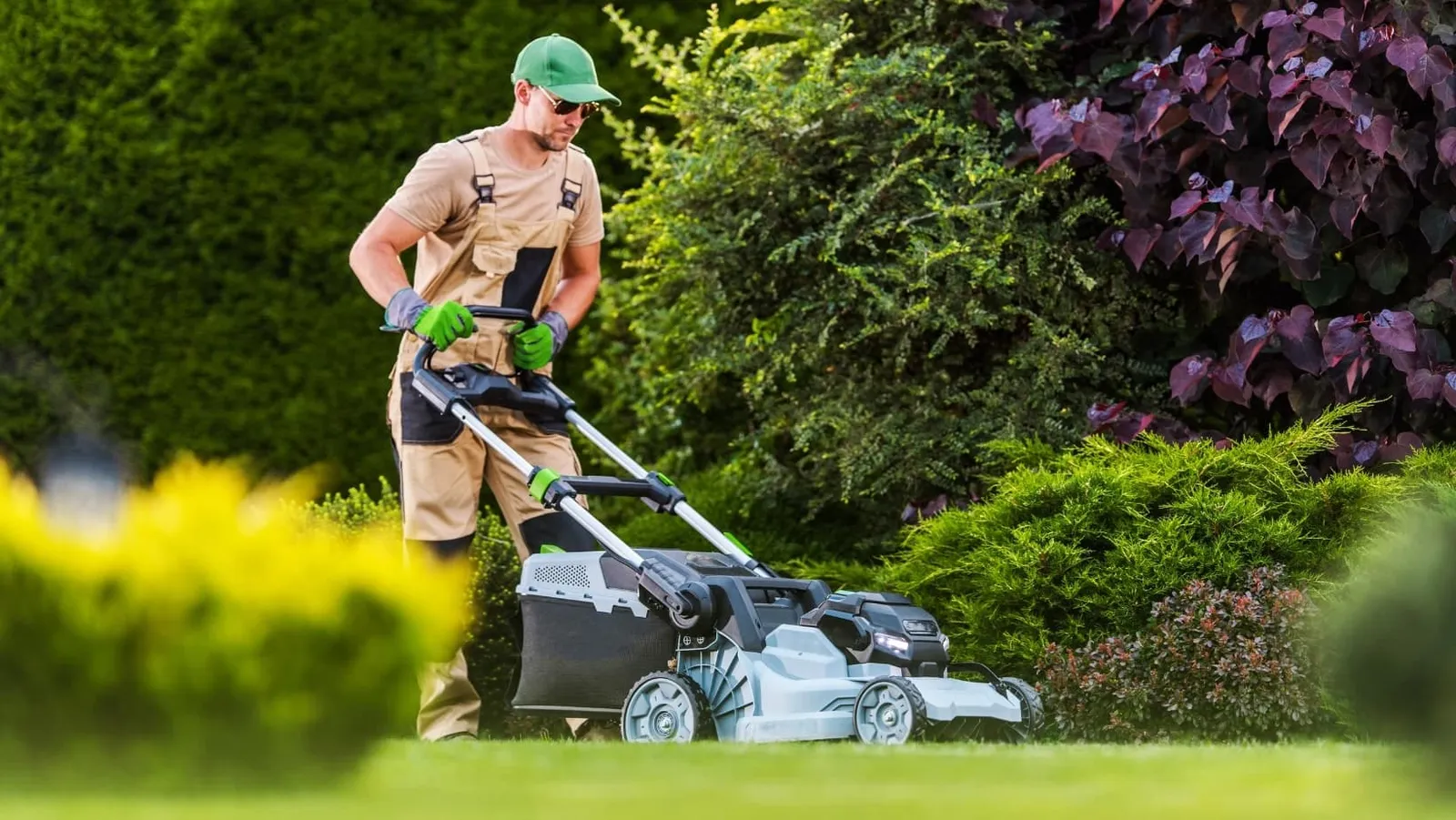 HOAs That Provide Lawn Care but Not Irrigation Repairs