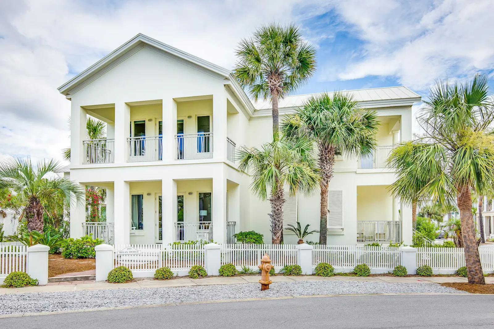 Long-Term vs. Vacation Rental: What Type of Guest Do You Want in Your Florida Home?