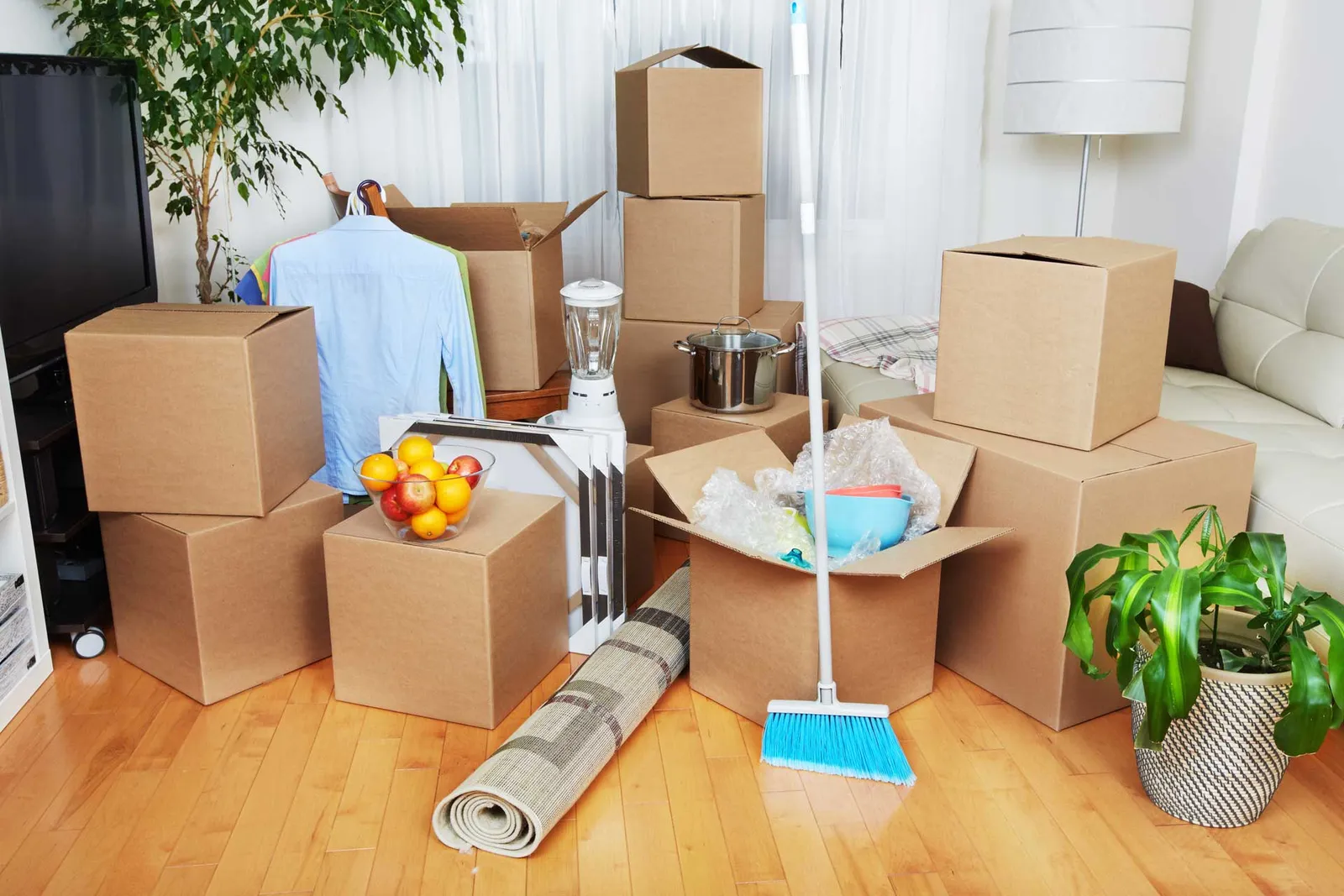 Do a Thorough Move-Out Clean and Minor Repairs: The Final Step to Securing Your Deposit