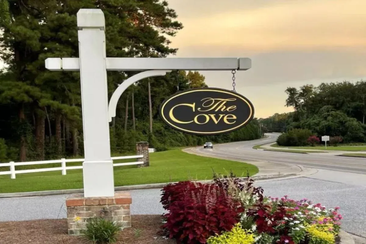 The Cove Neighborhood