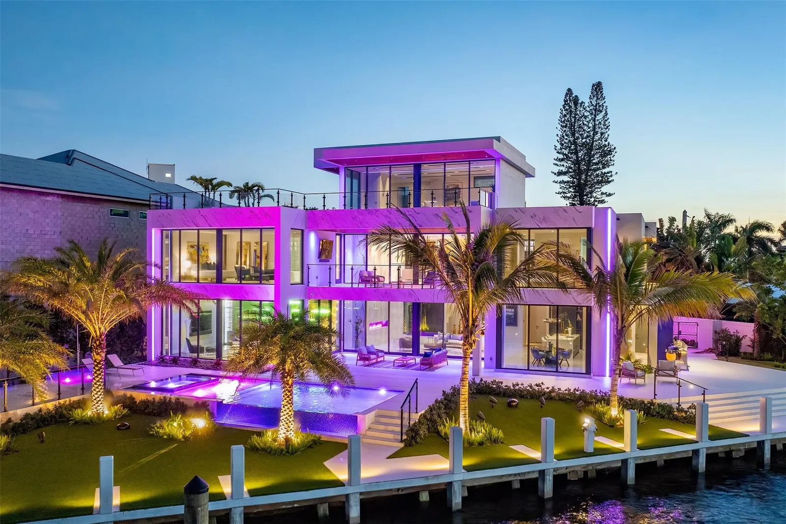 Luxury Waterfront Homes in Deerfield Beach 