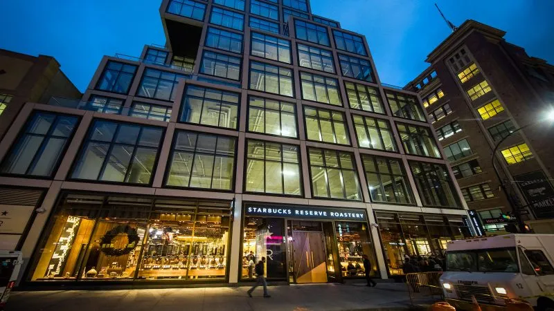 Starbucks Reserve – Hillsboro Blvd: Elevated Coffee Meets Remote Work Comfort