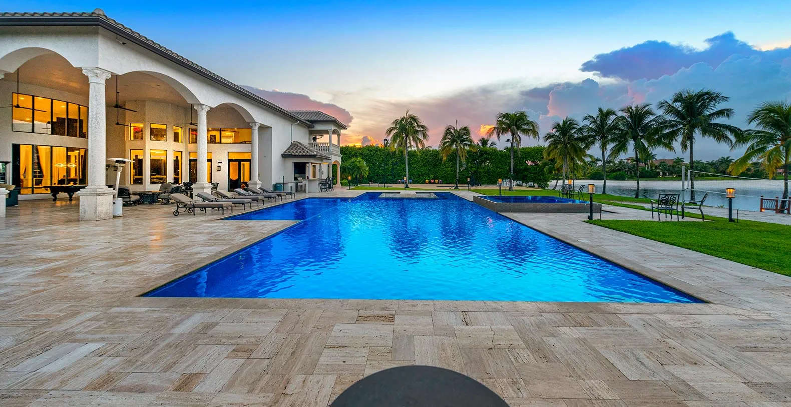 Luxury rental
