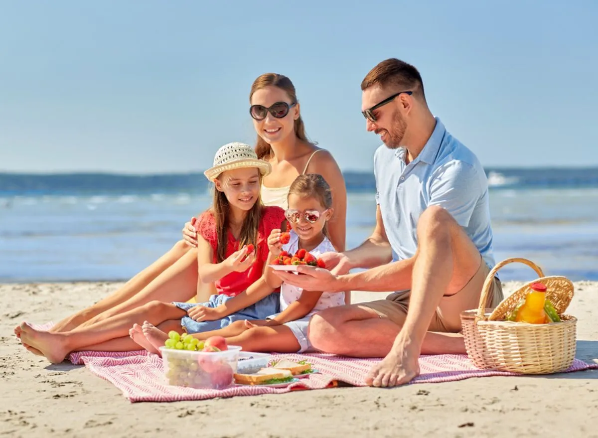 Life by the Ocean: Pros and Cons of Coastal Living