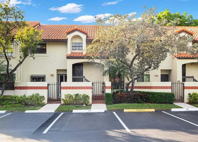The Enclave Apartments at Waterway
