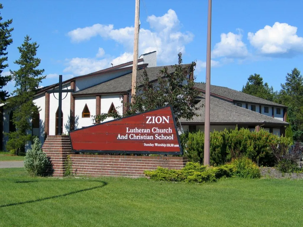 best schools in Deerfield rent home near Zion Lutheran Christian School