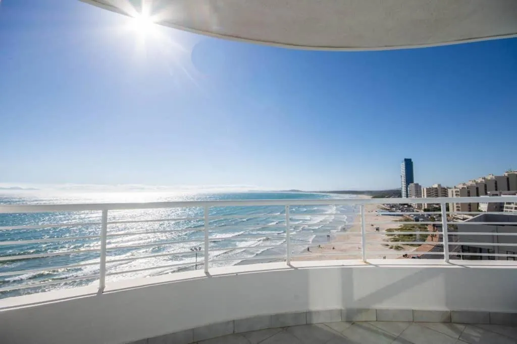 A panoramic oceanfront