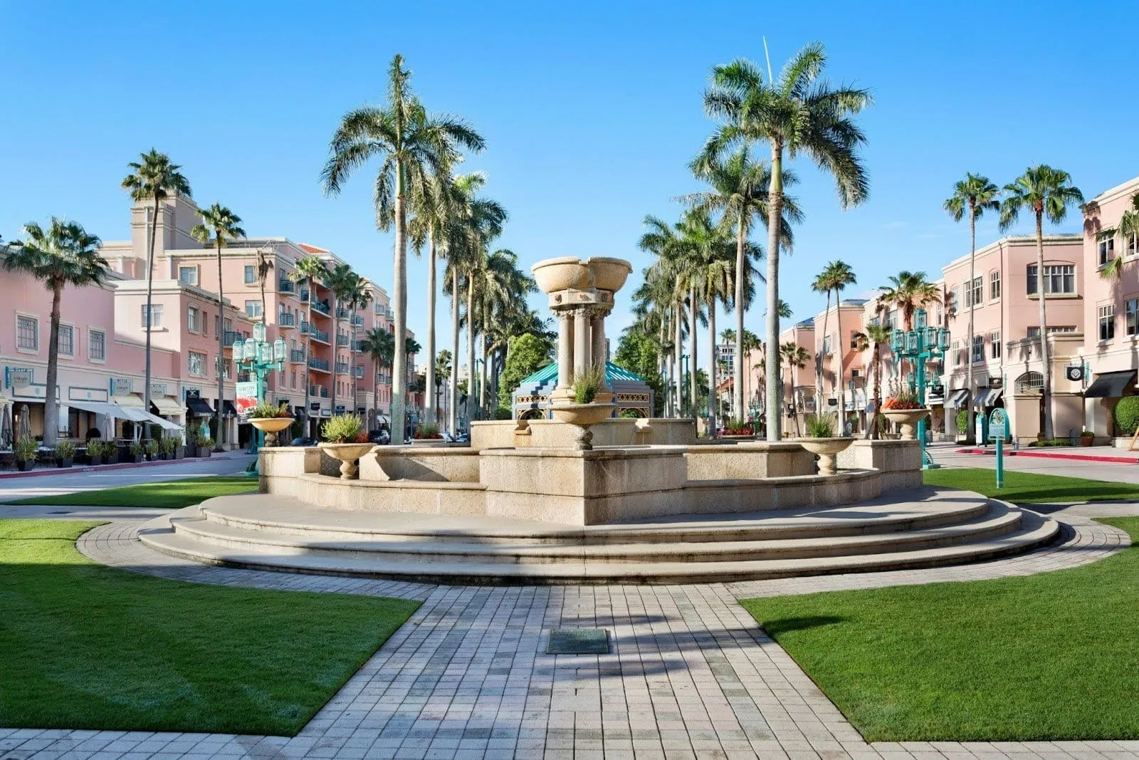 The Benefits of Renting in Boca Raton