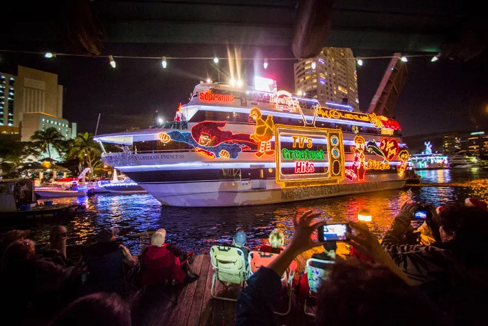 Boat parade Boca Raton