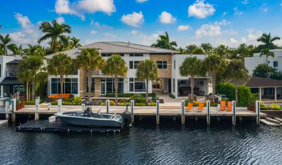 Waterfront Properties: A Premier Investment in Florida Real Estate