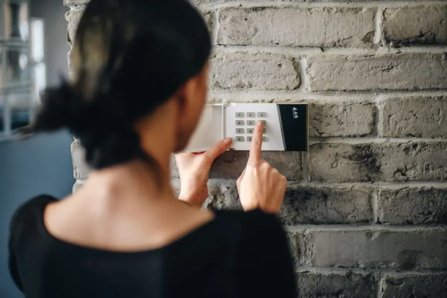 Essential Security Features Tenants Prioritize