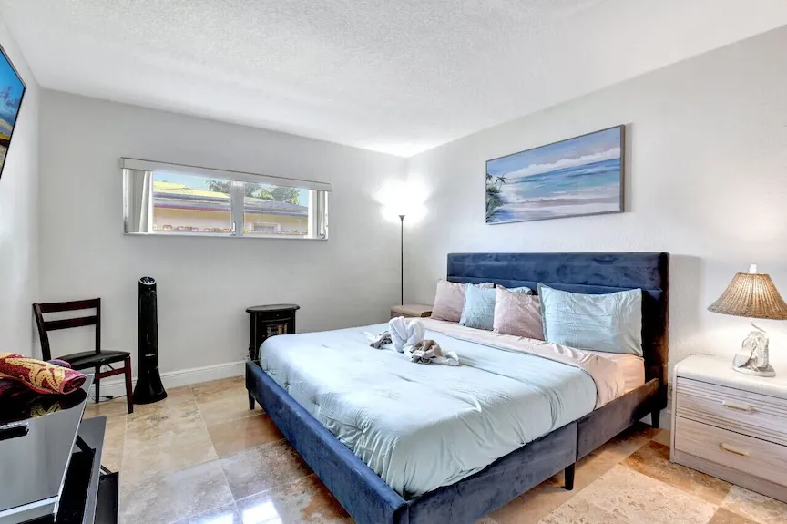Prime Boca Raton: Beach, Pool, & Fun! 3BR/2BA
