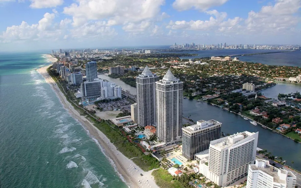 Fort Lauderdale: A Coastal Escape Just 30–45 Minutes from Miami