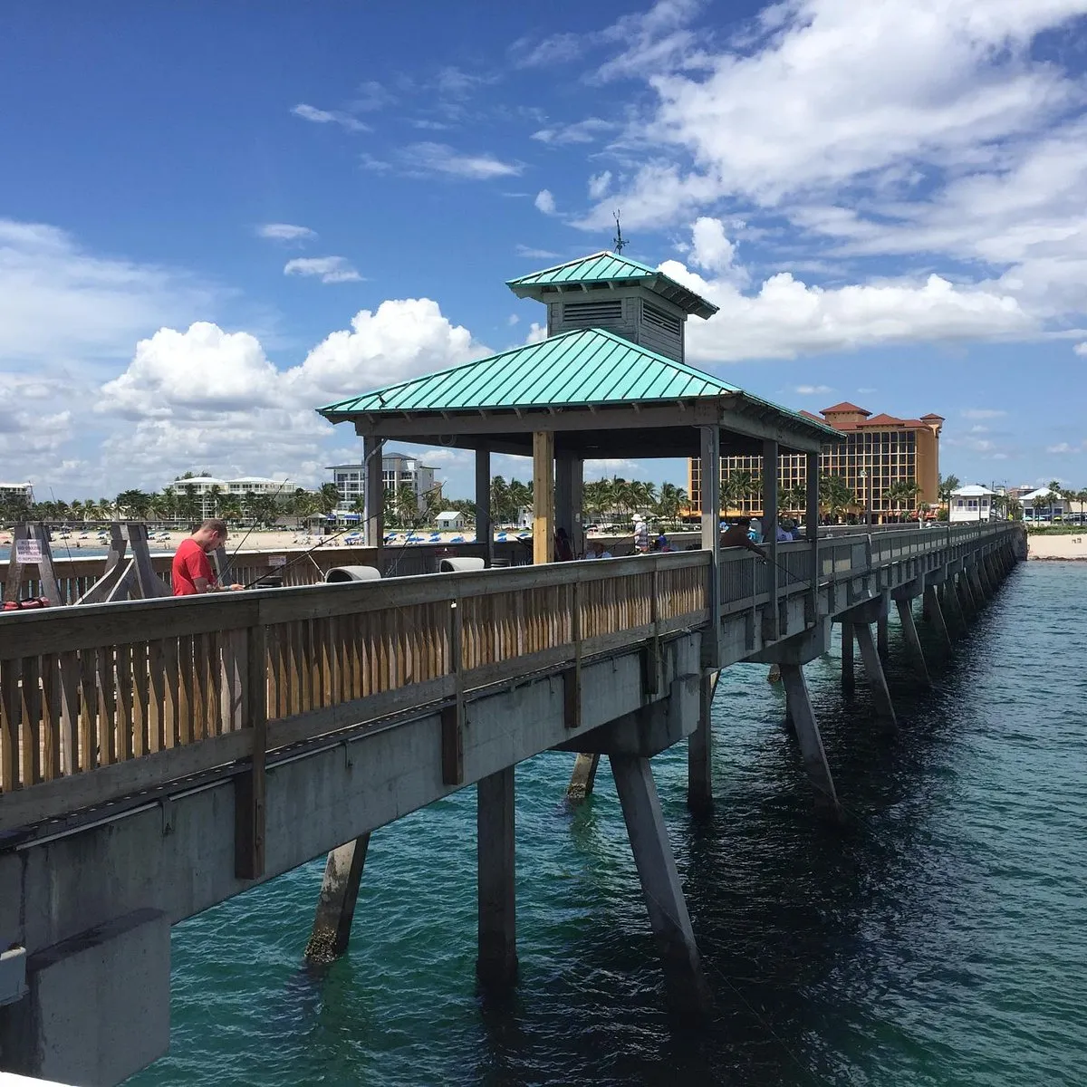 Deerfield Beach pier, Fishing
