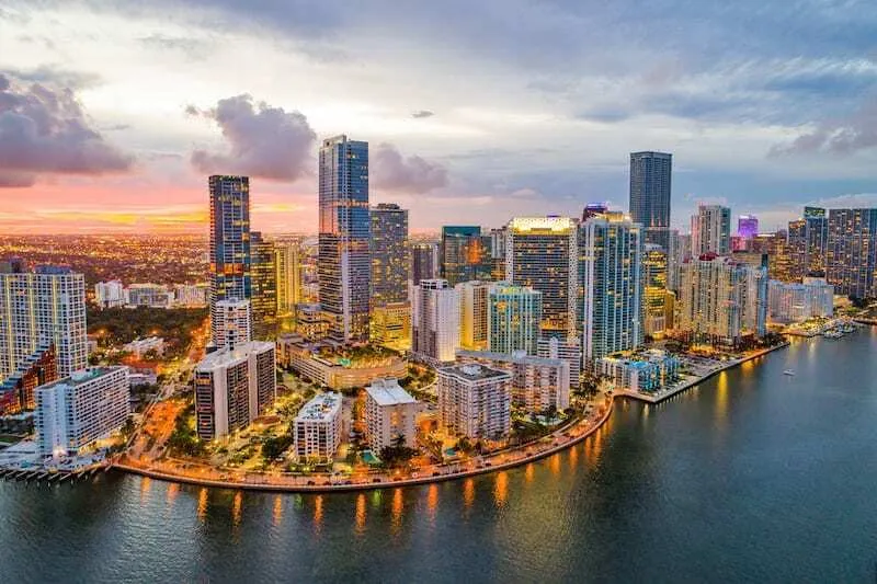 Boca Raton vs. Miami: A Real Estate Perspective