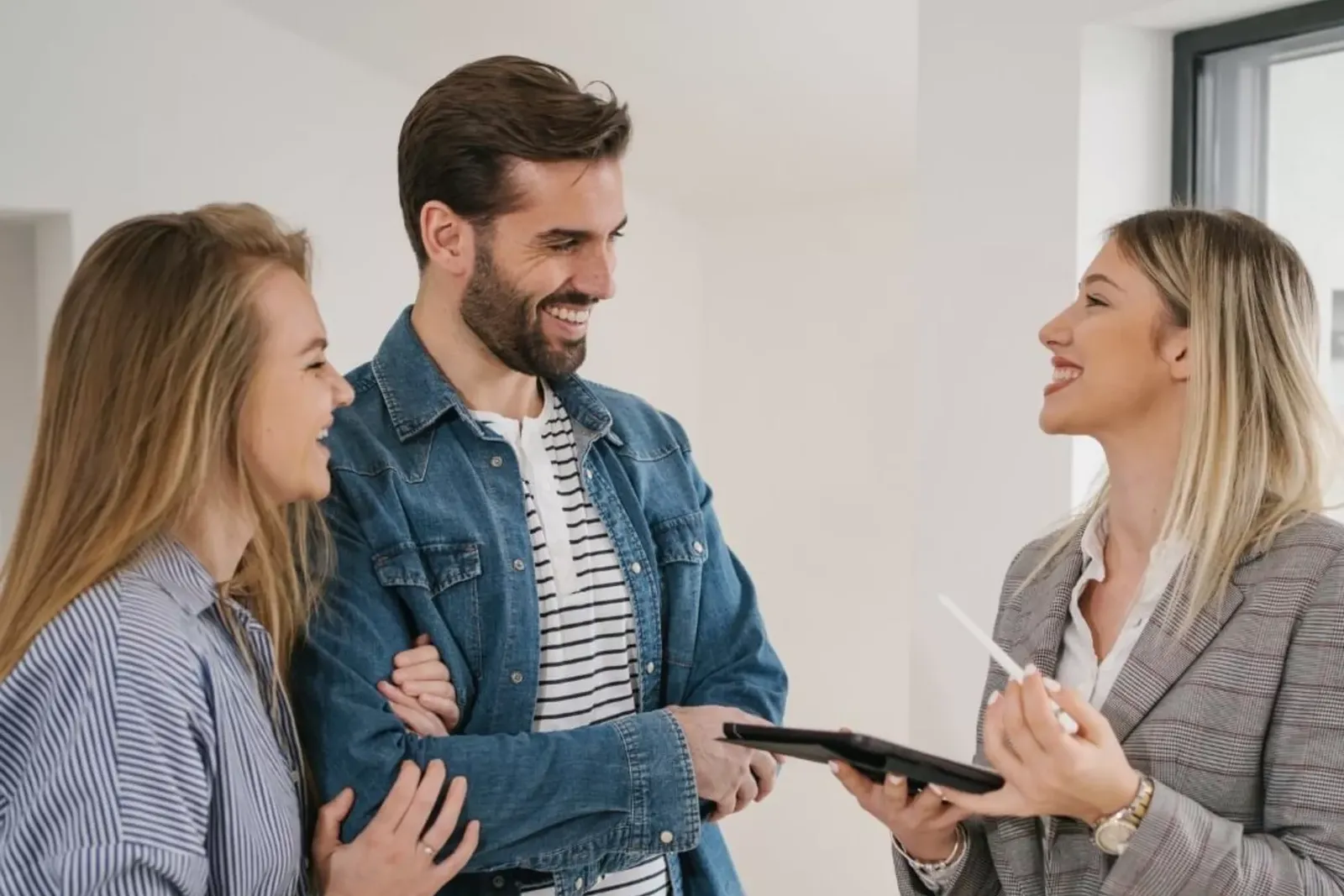 How to Secure a Rental Property in Florida’s Competitive Market