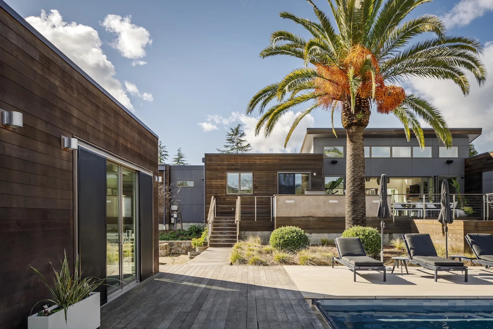 While Indian Trails in Palm Coast offers strong value and practicality, it’s not without its compromises. For renters considering the neighborhood, understanding these trade-offs is key to deciding whether it aligns with your lifestyle.