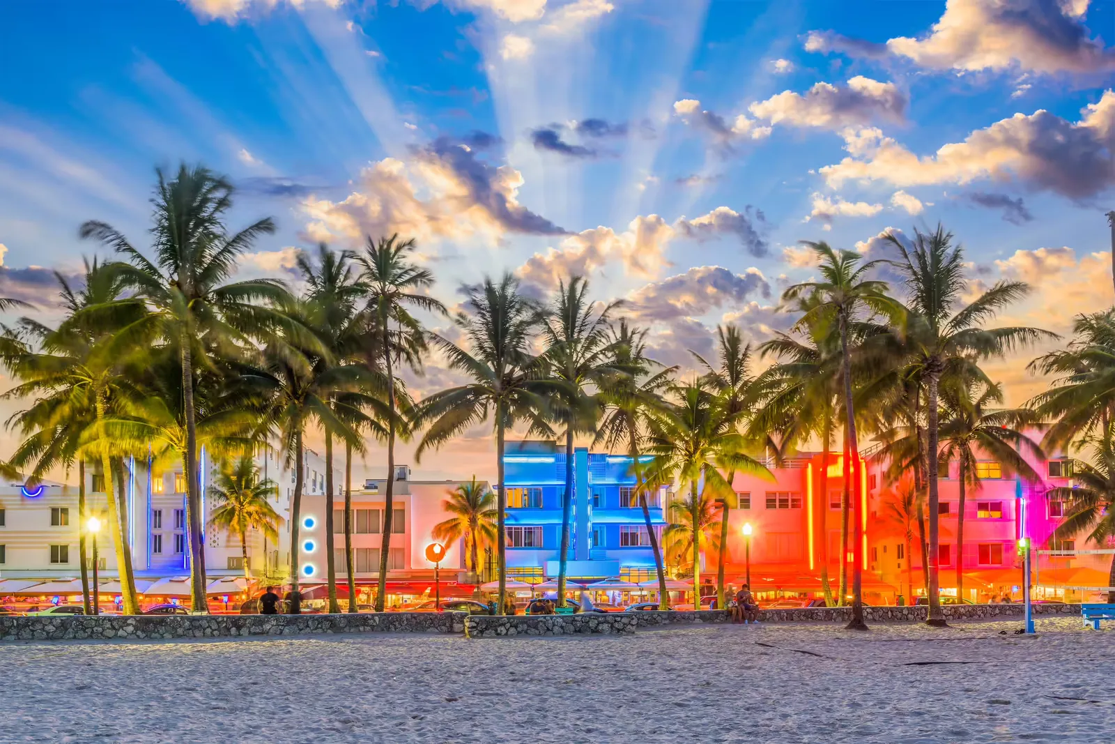 Living the Florida Lifestyle: How Culture Shapes Real Estate Choices Across the Sunshine State