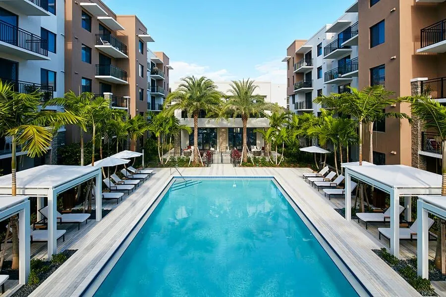 Deerfield Beach: Apartments, Homes & Vacation Stays