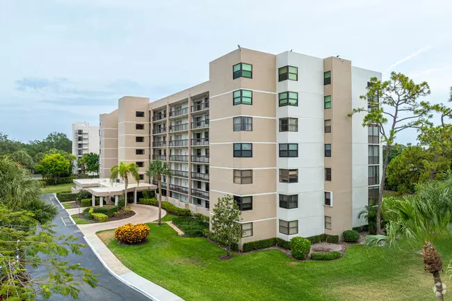 Common-Area Rules in Boca Raton & Deerfield HOAs and Condos