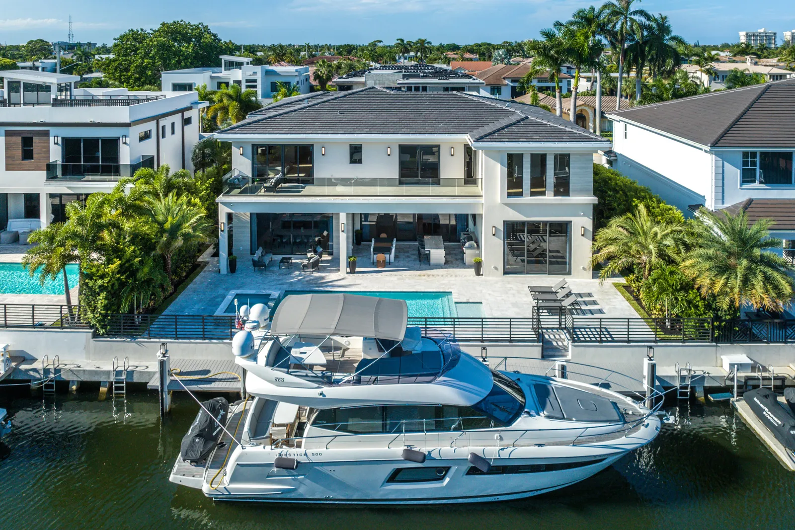 Luxury Lifestyle: The Appeal of Waterfront Living in Boca Raton