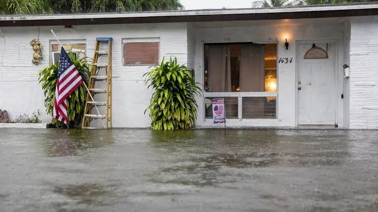 Check a Property’s Flood Risk Before Signing a Lease or Purchase Agreement in South Florida