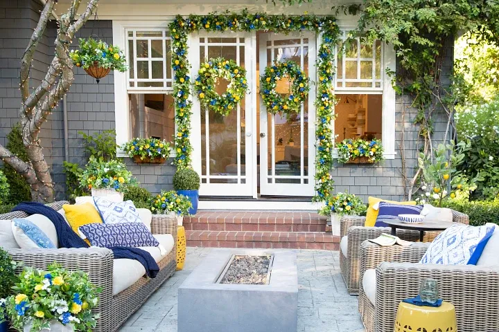 Add Seasonal Accessories: Refresh Your Space With Summer Accents