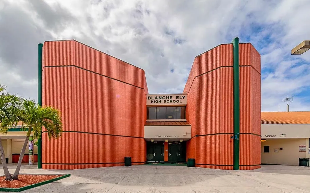 Top schools in Deerfield Beach rent home near Blanche Ely High School