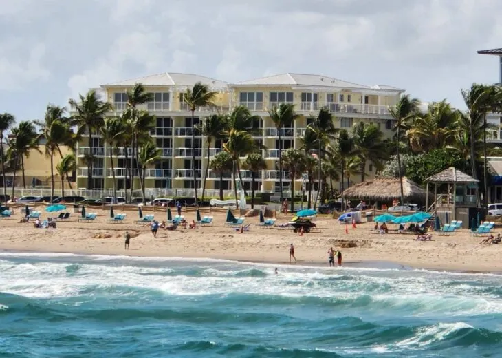 Boca Raton & Deerfield Beach: Timing Rentals Around the Snowbird Season