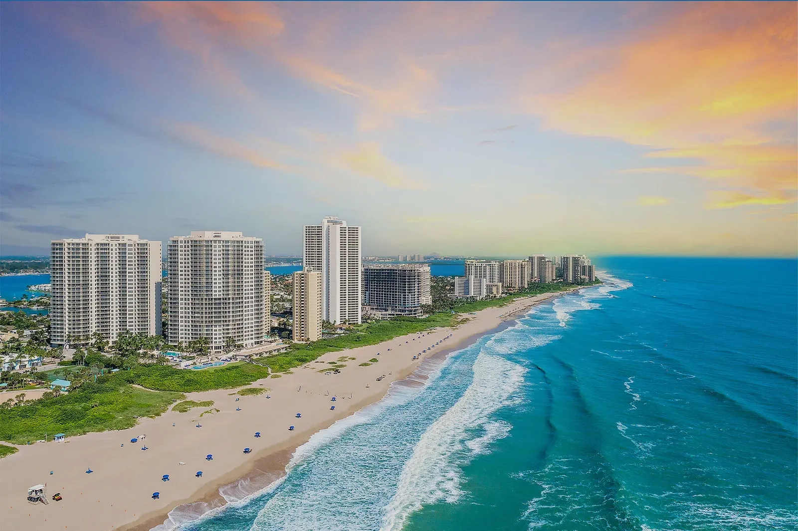 Saltwater Intracoastal vs Oceanfront Living in Deerfield Beach: Which Rental Location Is Right for You?