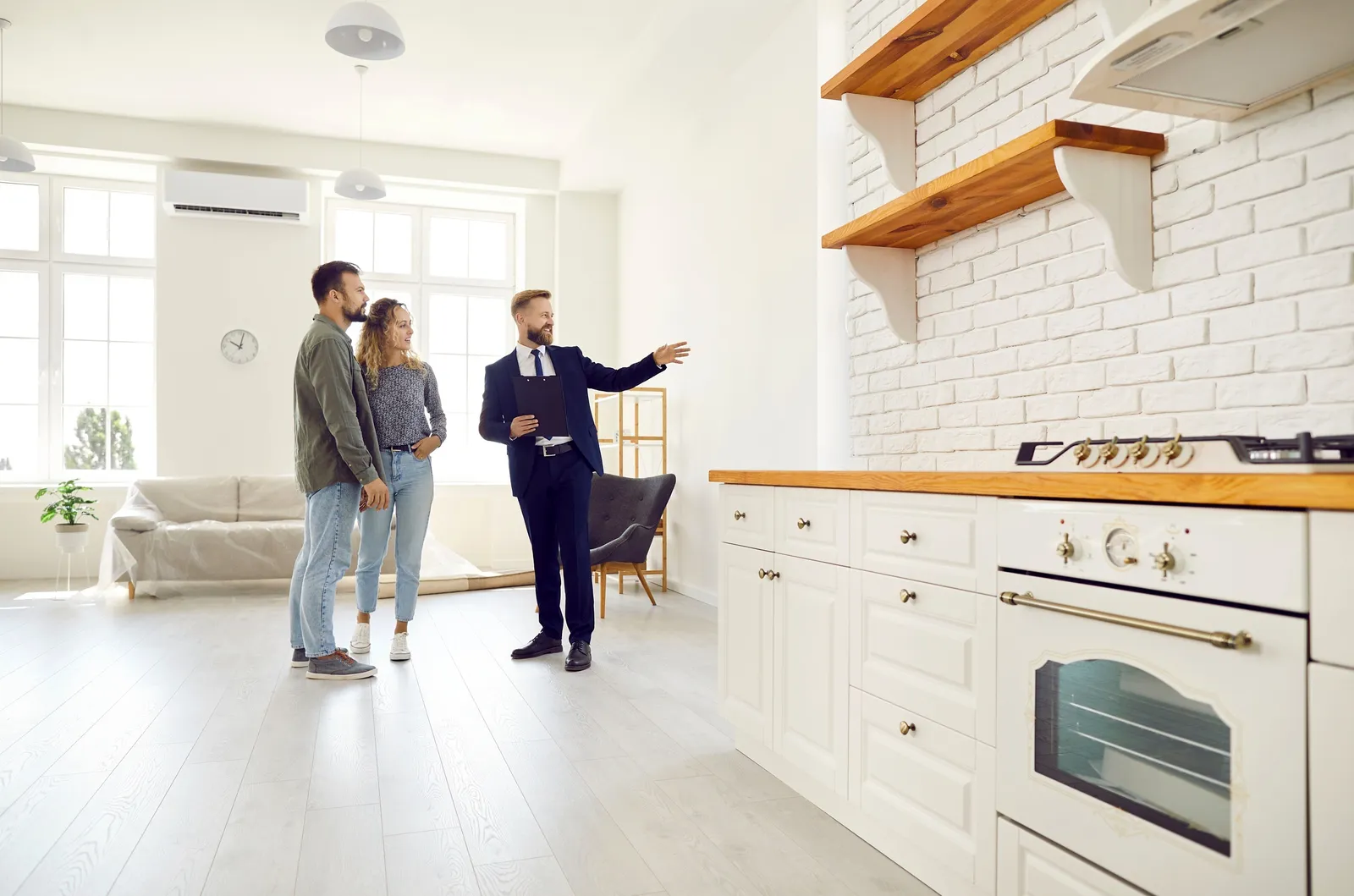 Questions to ask before renting a furnished home