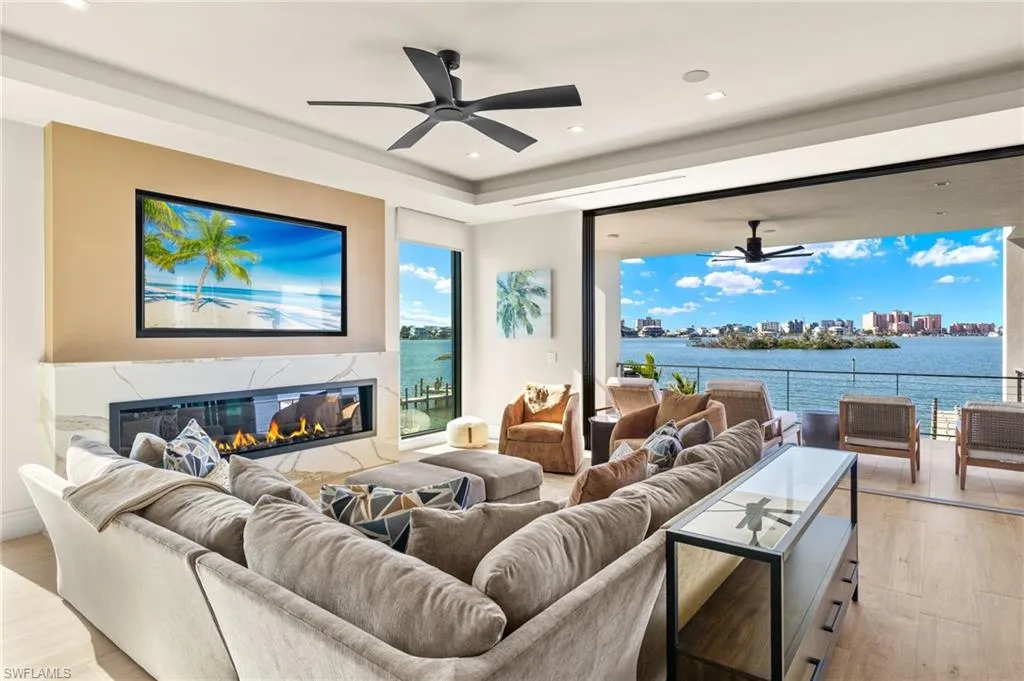 Southwest Florida: Waterfront Living and a Relaxed Coastal Lifestyle