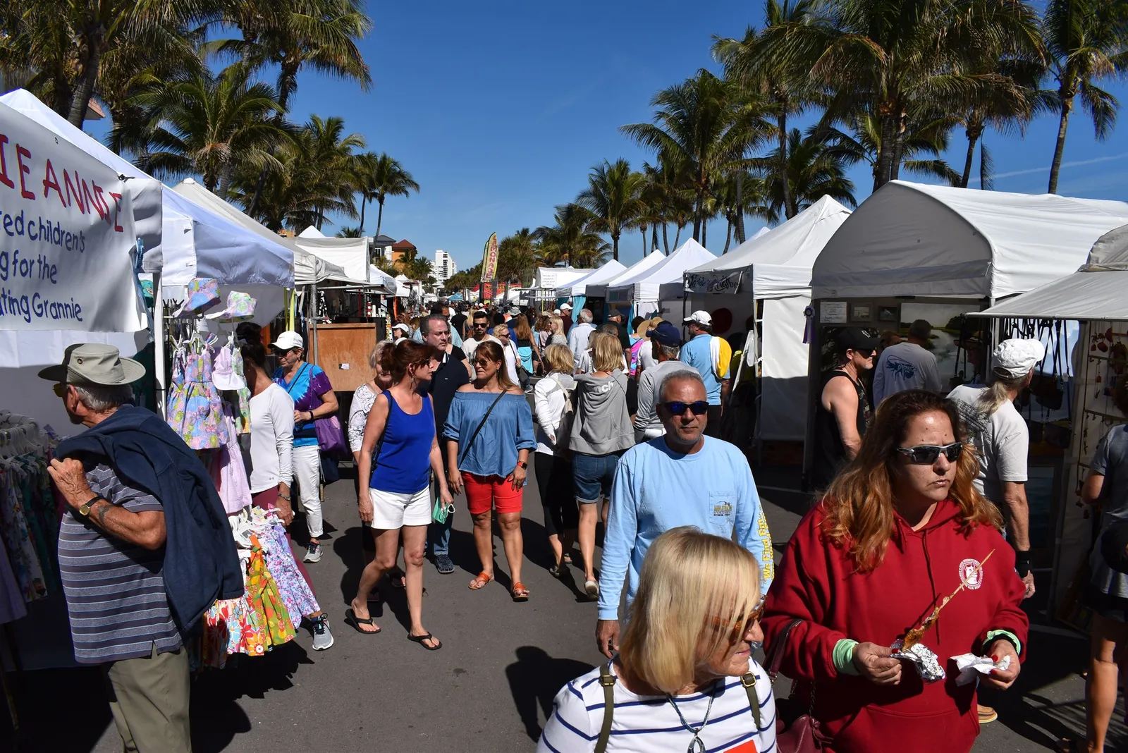 annual festivals like Art Stroll and Pioneer Days in Deerfield