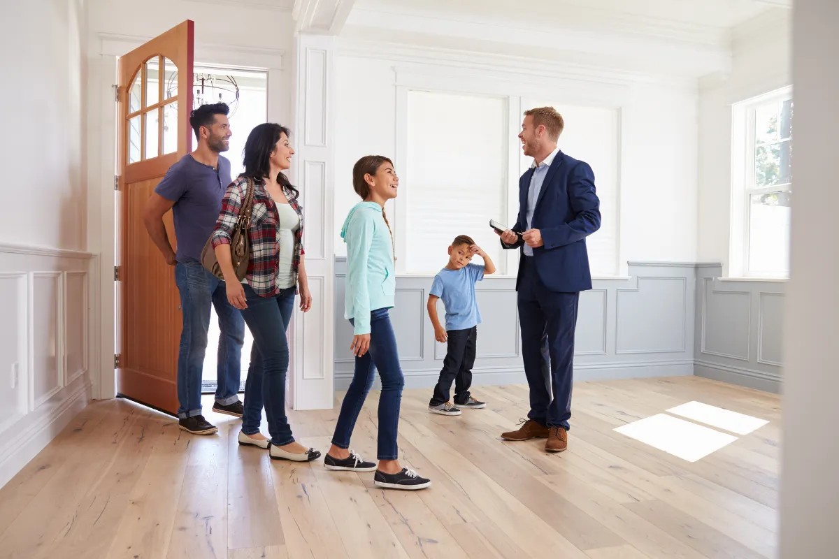 Working with a Local Real Estate Professional in Florida