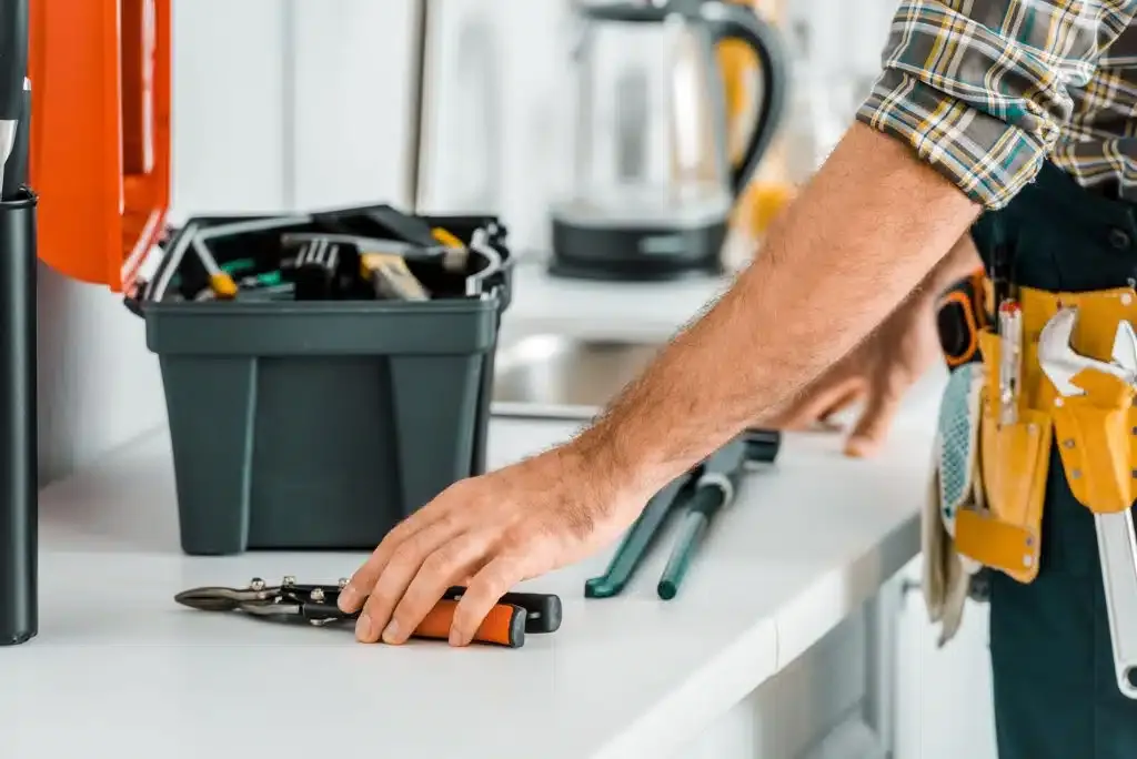 Maintenance Responsibilities: Know Who Handles What Before You Sign a Lease