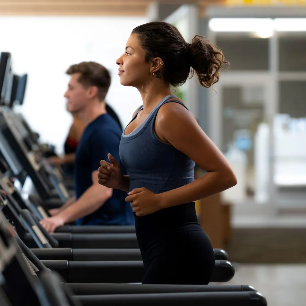 Local Fitness Studios and Clubs: Building Strength and Friendships