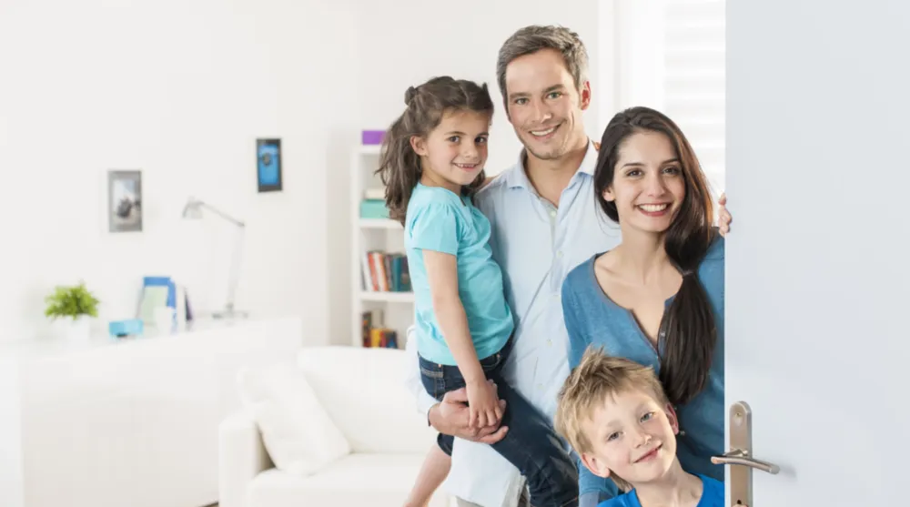Seasonal vs. Annual Rentals: Which Option Makes More Financial Sense in 2025?