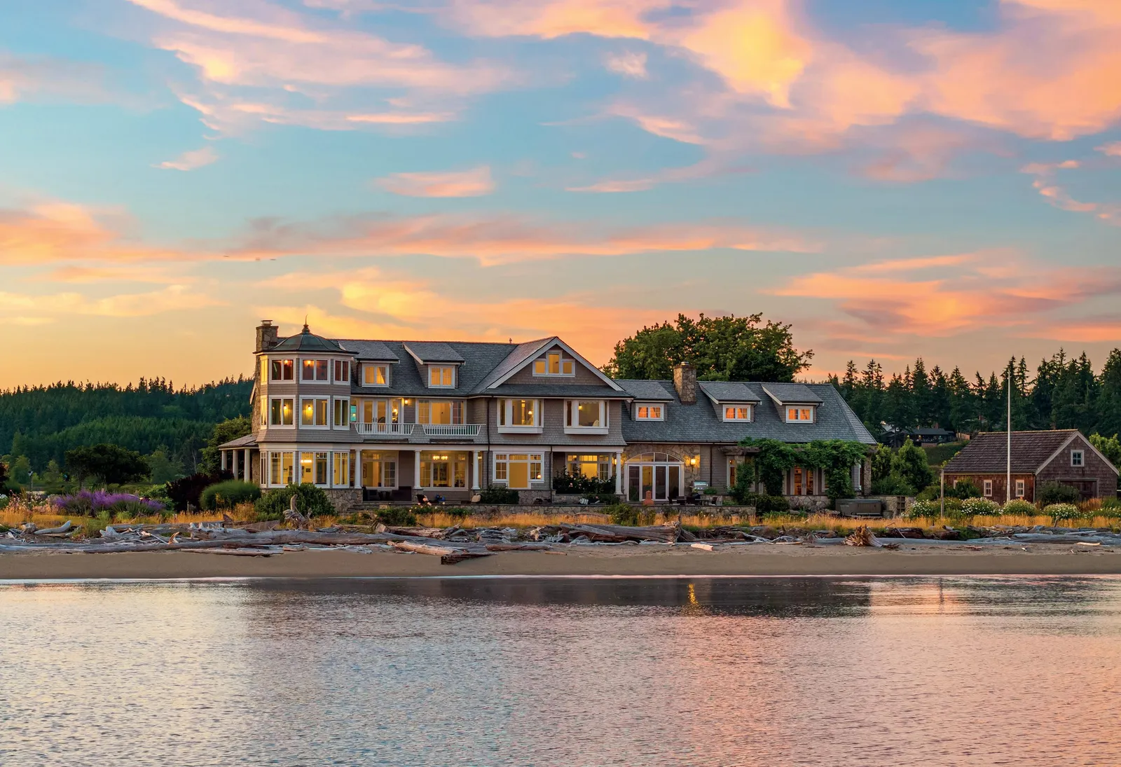 More Than a Market — A Way of Life: How Florida’s Culture Defines Its Real Estate Identity