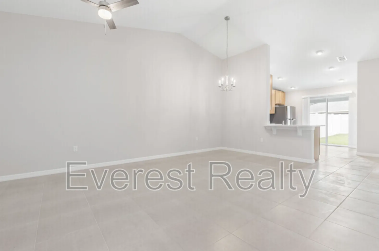 Lehigh Woods Oasis Townhome Unit A